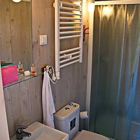 Glamping Sun Valley Bioterme ليوتومير