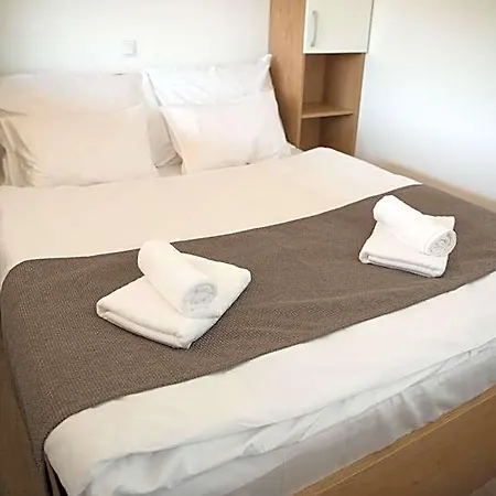 Glamping Sun Valley Bioterme * ليوتومير