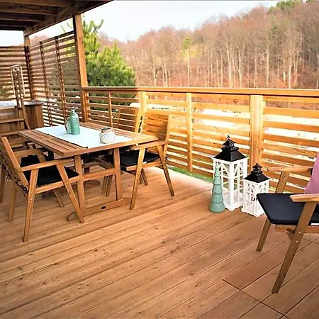 Glamping Sun Valley Bioterme فندق ليوتومير